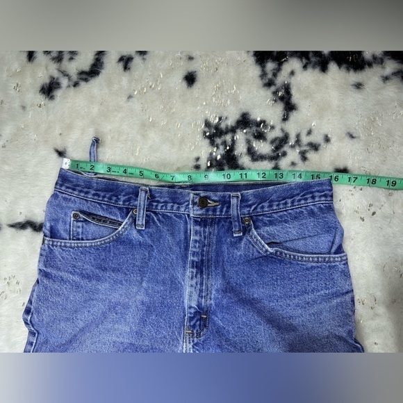 Lee Men’s Medium Wash Straight Leg Regular Fit Denim Jeans Size 33x32 - Picture 4 of 8